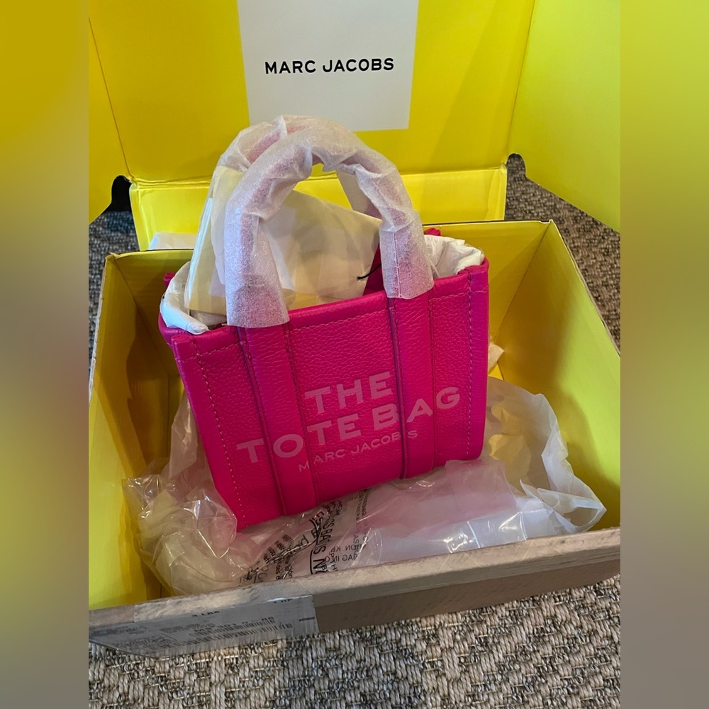 Marc Jacobs “the tote bag”